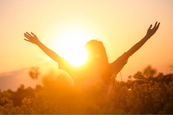 How To Use Gratitude to Manifest Your Dreams In 7 Steps